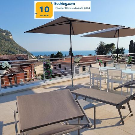Garda View - Nuovo Appartamento Con Solarium Vista Lago Exterior foto