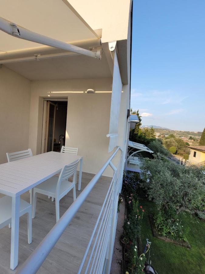 Garda View - Nuovo Appartamento Con Solarium Vista Lago Exterior foto